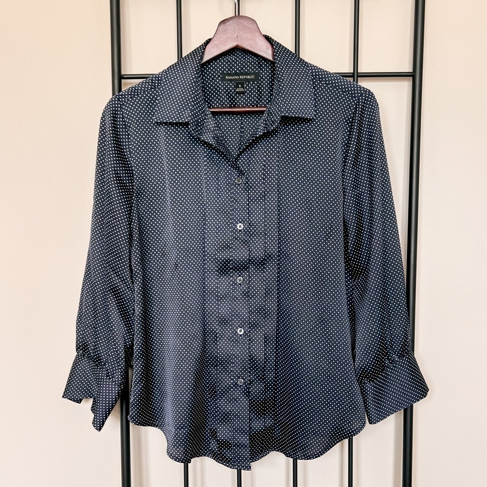 Banana Republic Satin Navy Polka Dot Blouse Sz S